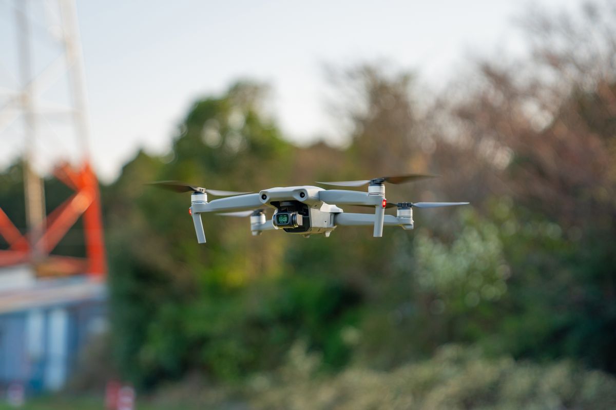 レベル3.5飛行とは?ドローンの目視外飛行の規制緩和を徹底解説