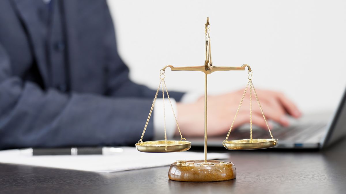 ドローン行政書士との顧問契約|費用と申請代行、相談範囲を解説