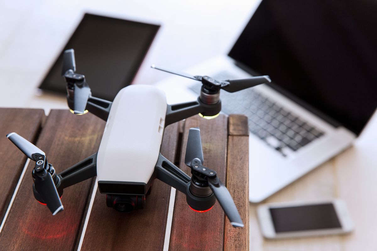 ドローン一等資格の難易度と必要性は？二等との違いも解説