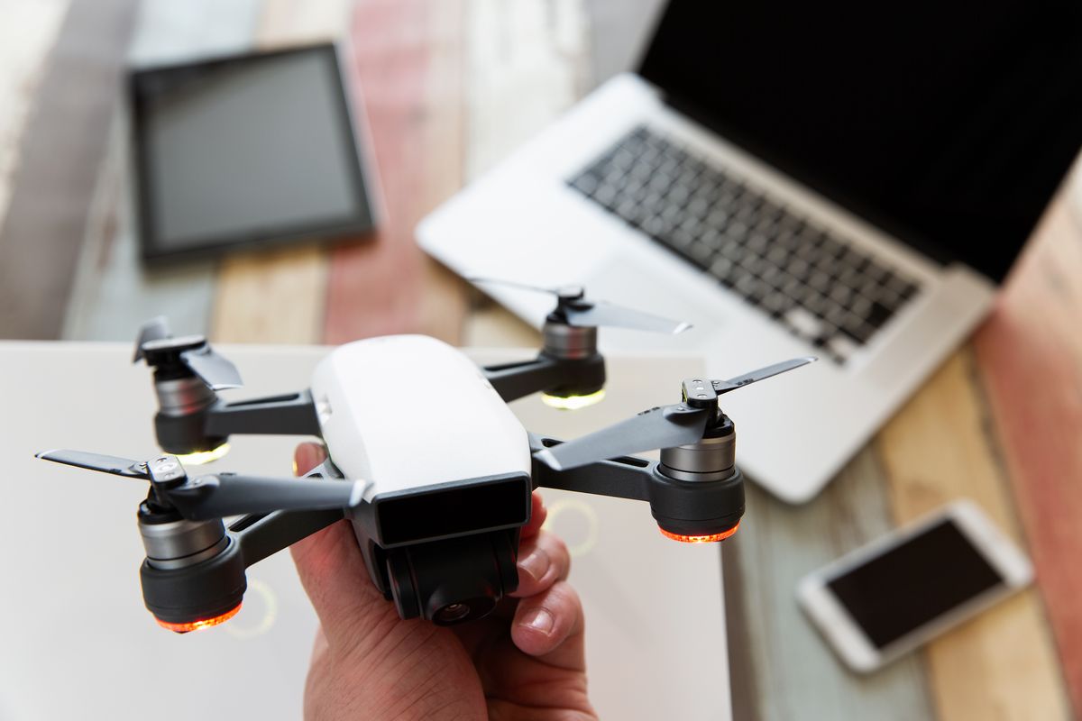 ドローン国家資格・民間資格の違いは？取得メリットと選び方を解説